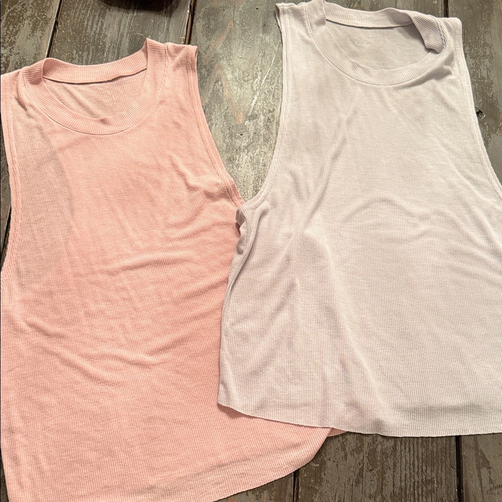 ALO Yoga Ribbed Tank Tops in Light Pink and Light Gray - Set of 2